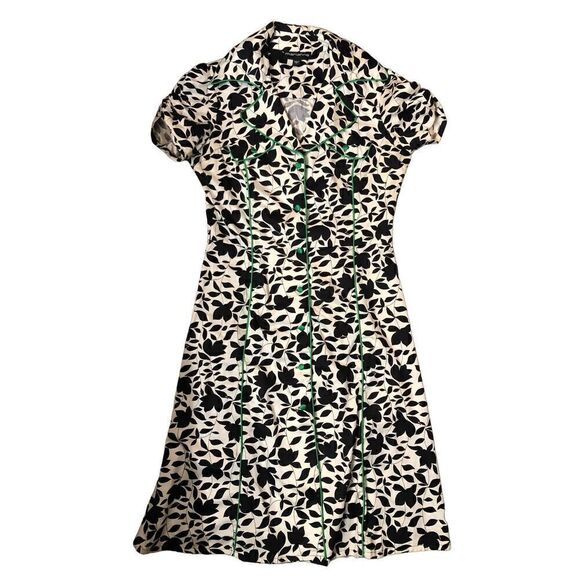 Retro vintage Marianne black and white floral button front with green satin butt - Picture 5 of 16